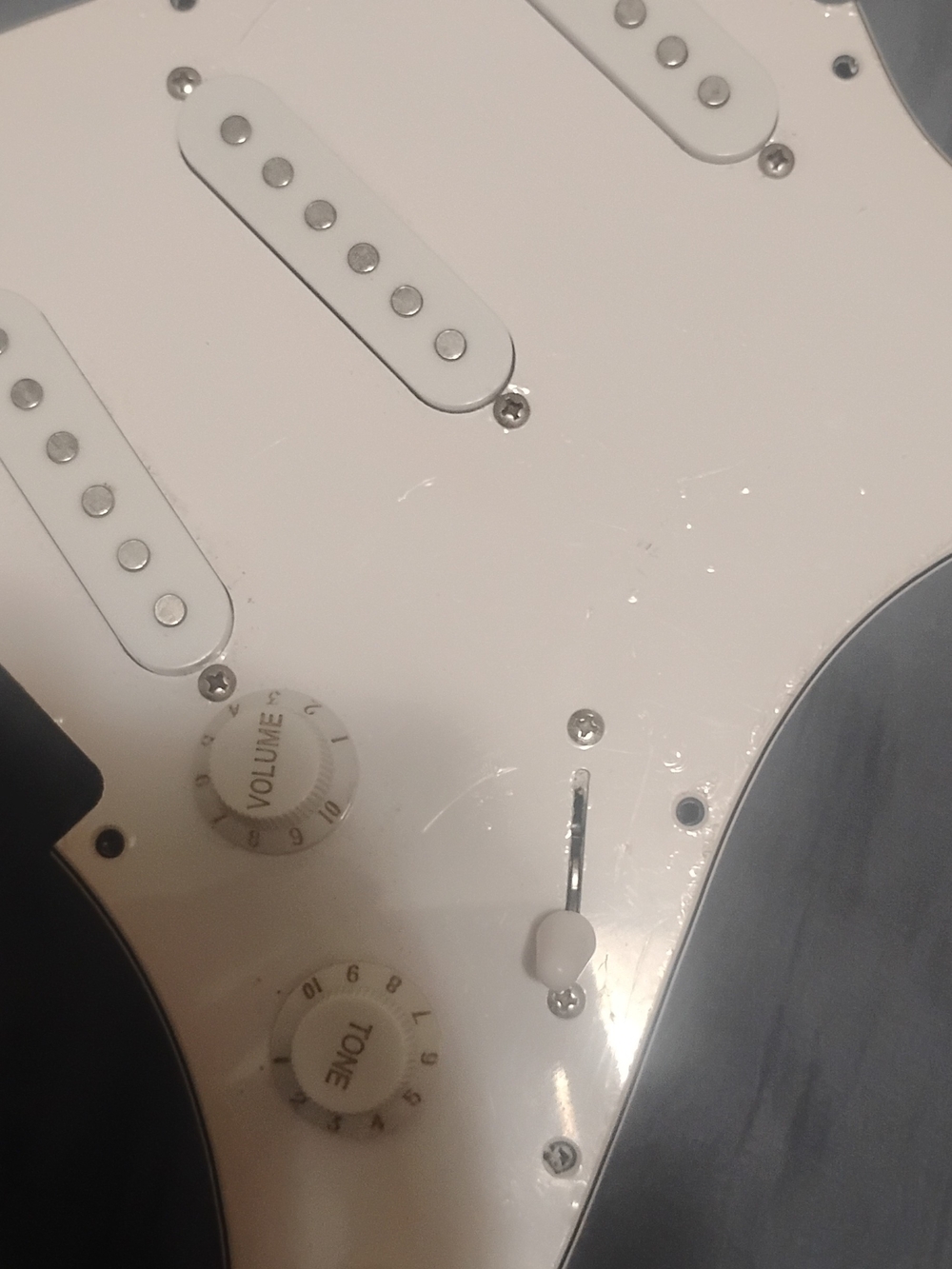 White Electric Guitar Pickguard with Knobs